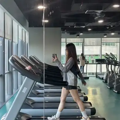 郑洋